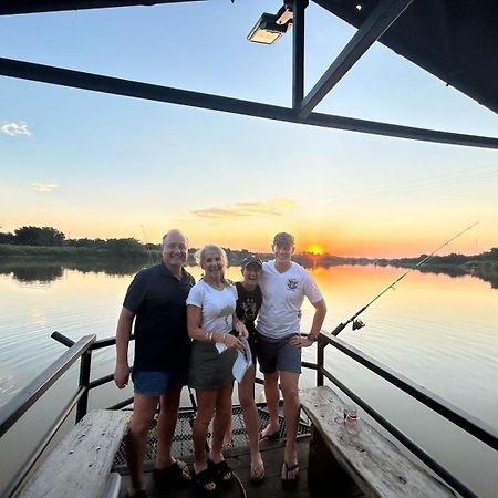 Hippo Retreat & Tiger Fishing Komatipoort Esterno foto