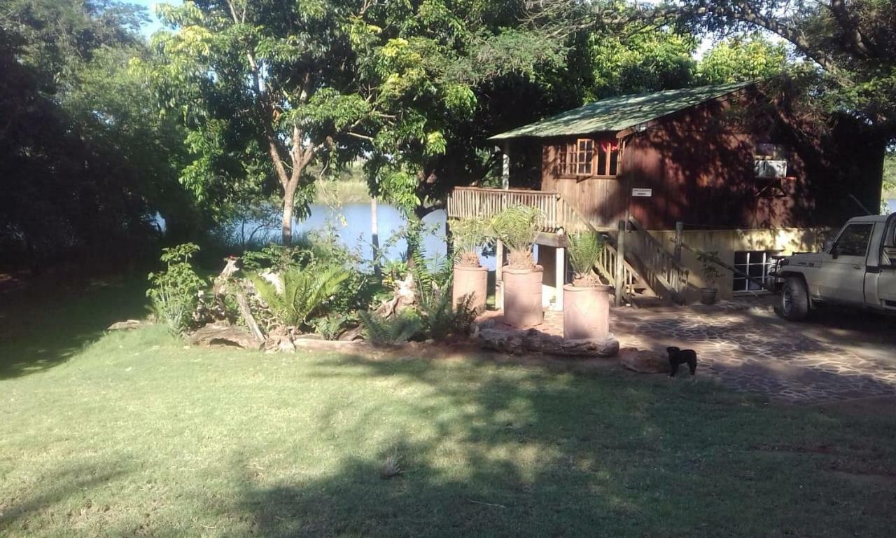 Hippo Retreat & Tiger Fishing Komatipoort Esterno foto